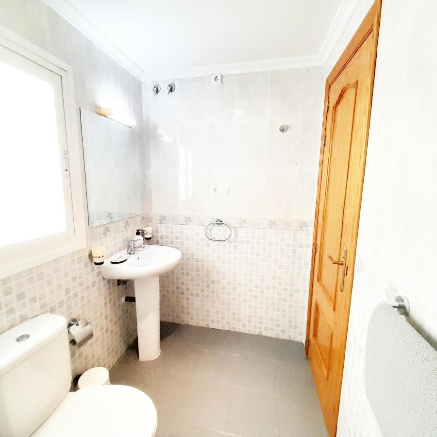 טורמולינוס Apartamentos Vicenta Playa Carihuela מראה חיצוני תמונה